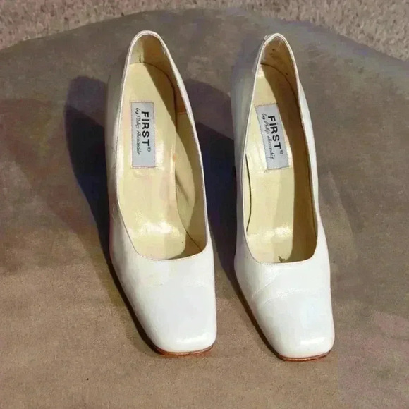 first by Philip Alexander Shoes - First by Philip Alexander high heels, white size 8